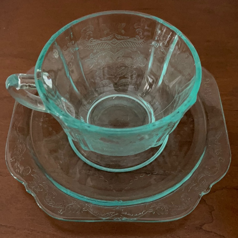 Federal Glass Recollection Cup and Saucer, 1970 - Picture 1 of 9
